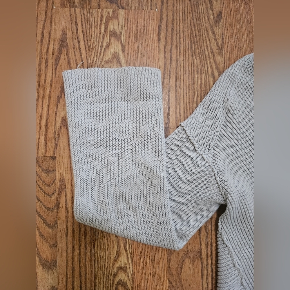 FREE PEOPLE Grey Bell Sleeve Sweater - Picture 3 of 6